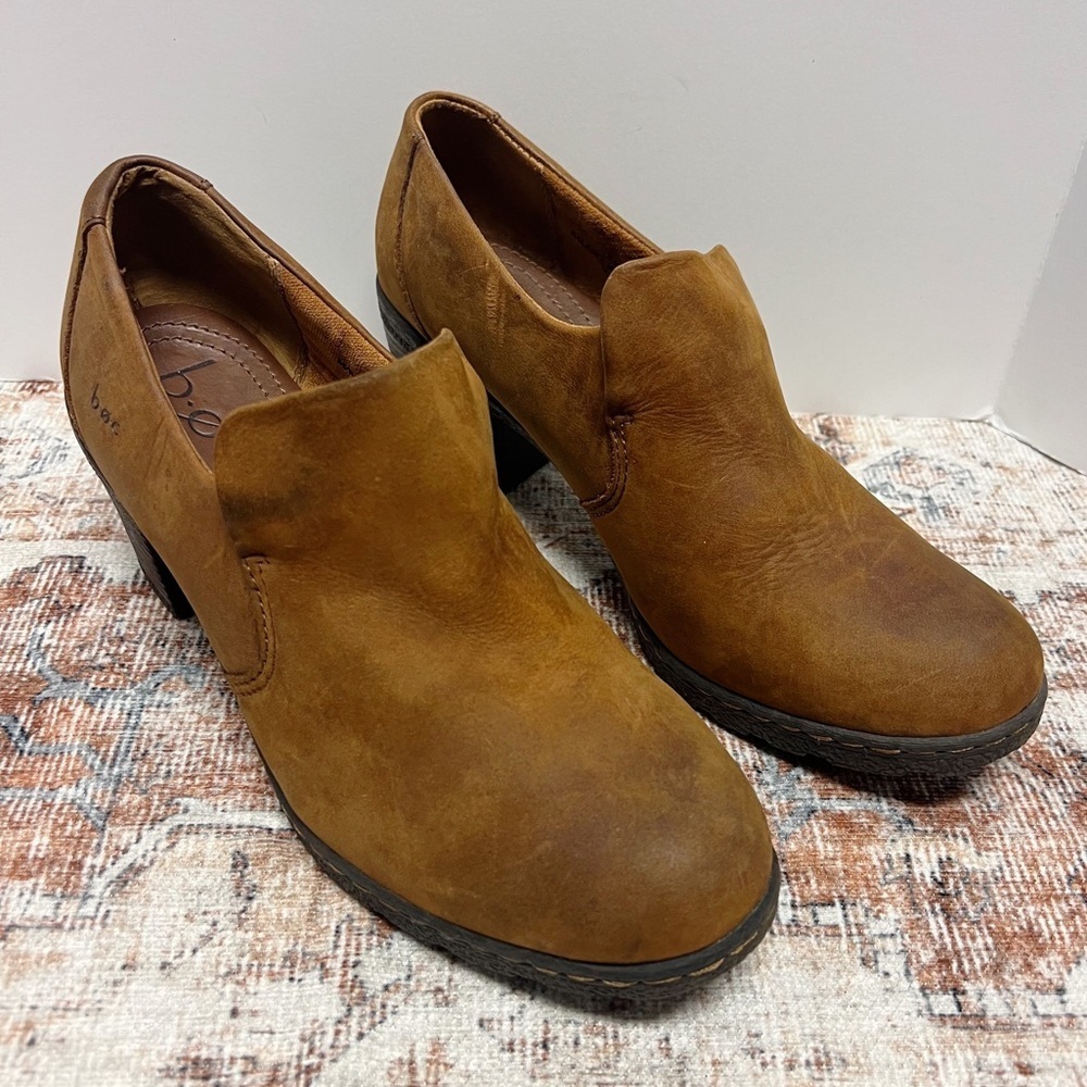 BOC Born Womens Carla Brown Booties Distressed Leather Slip On Heeled Boots 8.5M